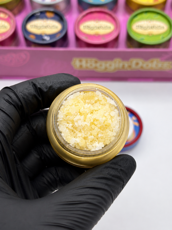 Höggin Dabz Live Resin Concentrates 32-flavor display box and granular concentrate